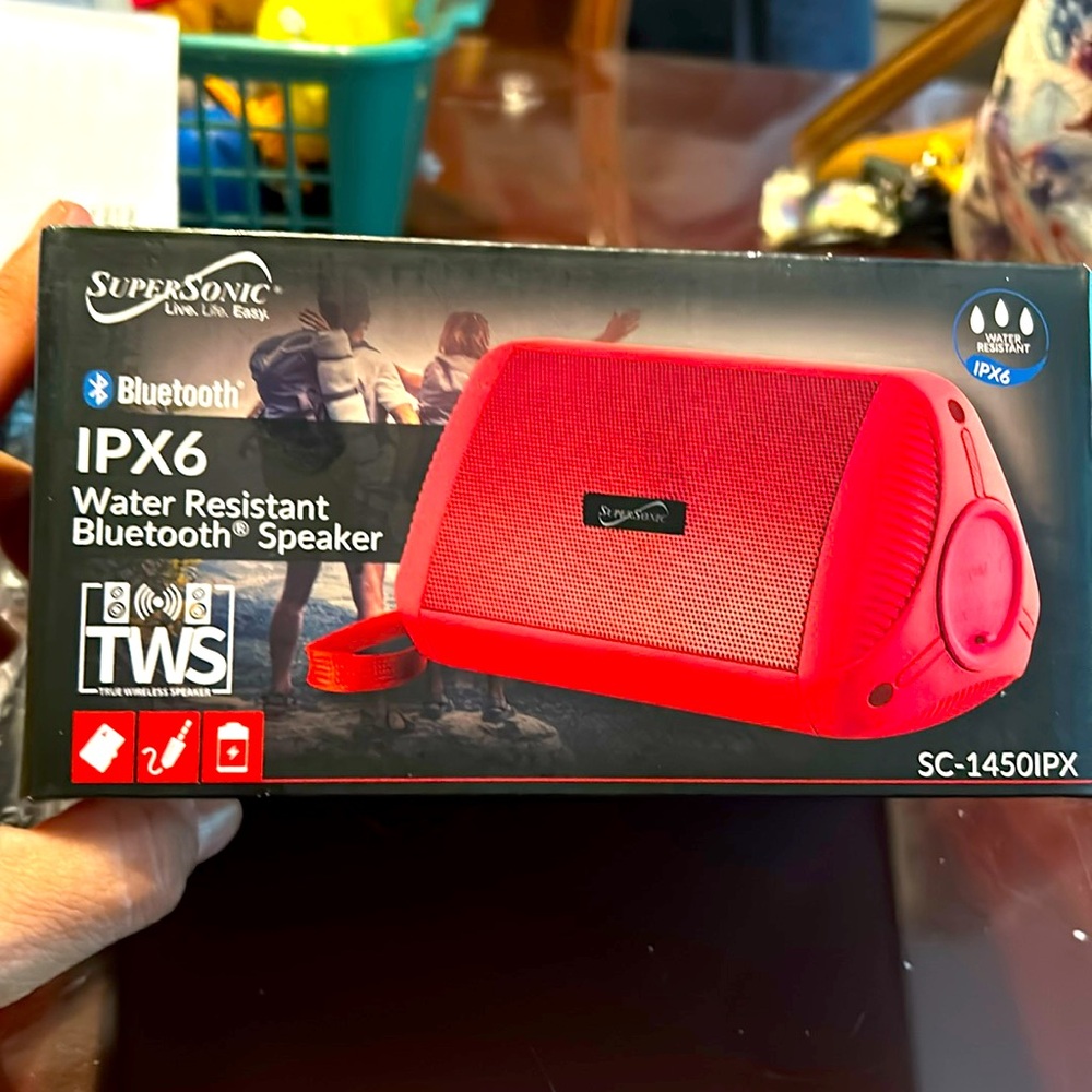 NWT Supersonic IPX6 Water Resistant Bluetooth Speaker